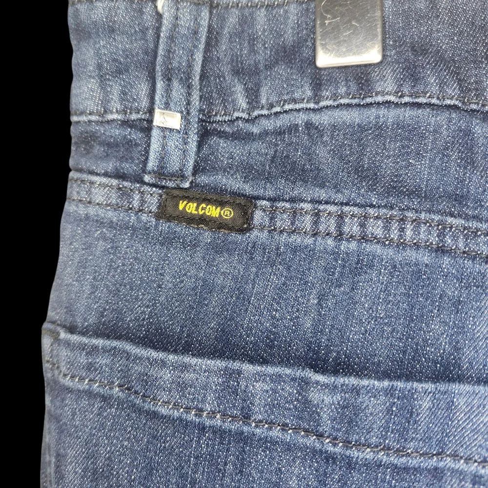 VOLCOM Kinkade Regular Fit- W32 SHORT - Picture 5 of 8